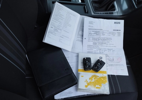 Volkswagen Golf cena 38900 przebieg: 198000, rok produkcji 2015 z Szczucin małe 596